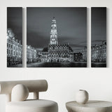 Le beffroi d'Arras et son manège. Triptyque en noir et blanc.