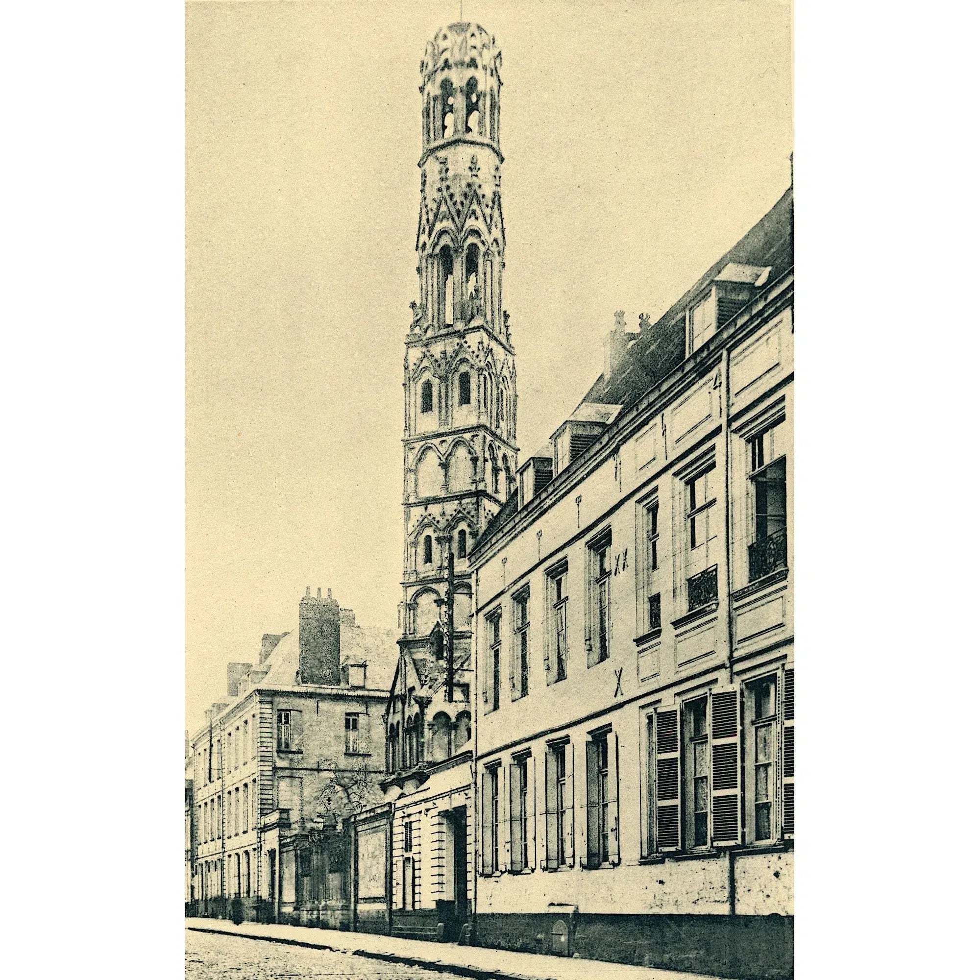 Arras, clocher des Ursulines en 1914-Imagesdartistes