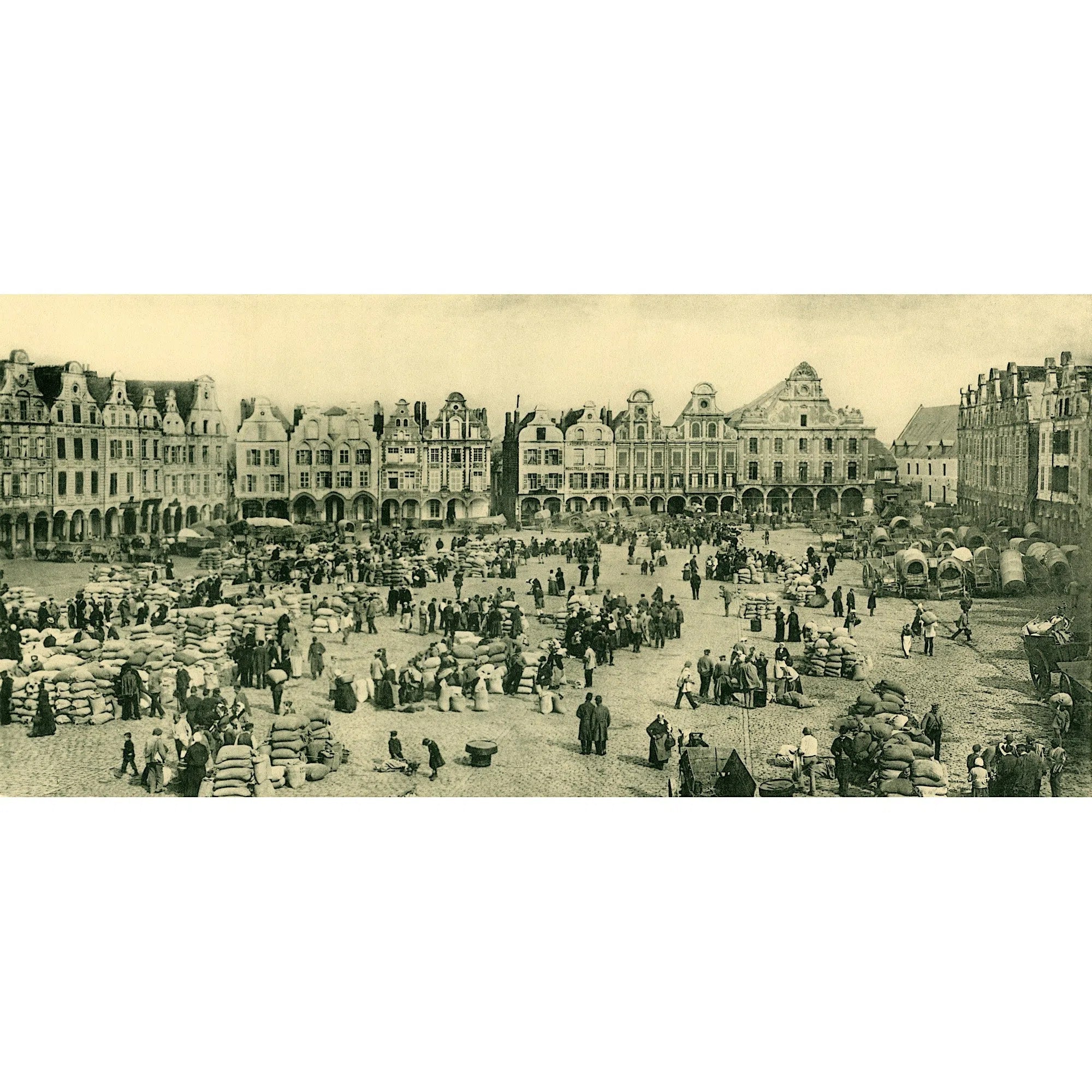 Arras, la Grand Place et ses splendeurs en 1914-Imagesdartistes
