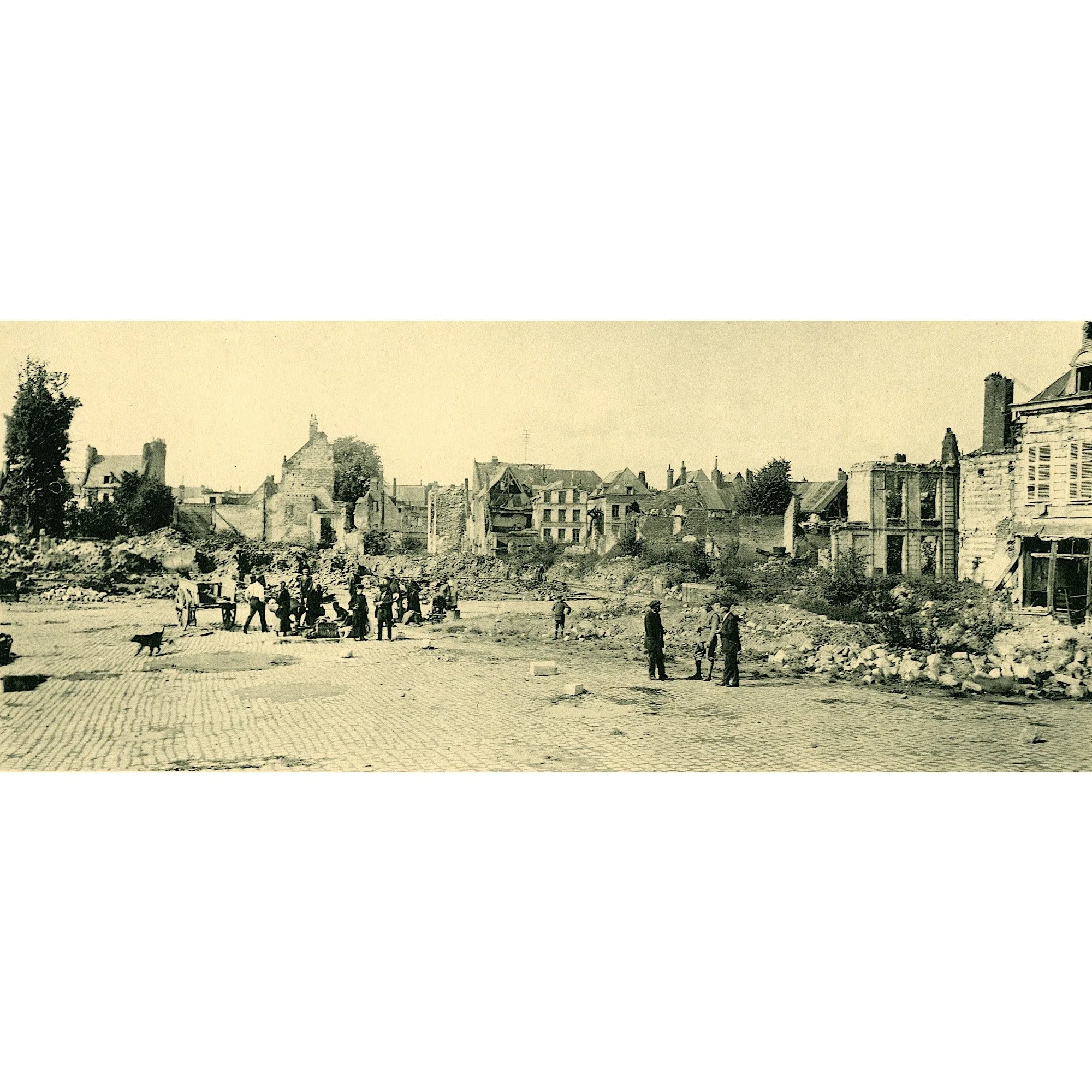 Arras, Place de la Vacquerie et la rue des Grands Vieziers en 1918-Imagesdartistes