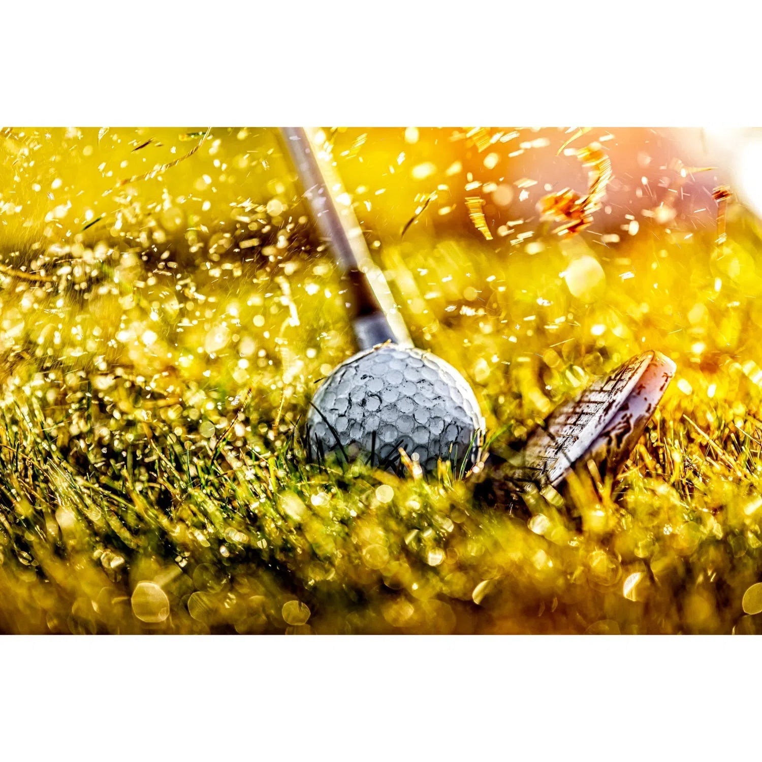Close up sur club et balle de golf-Imagesdartistes
